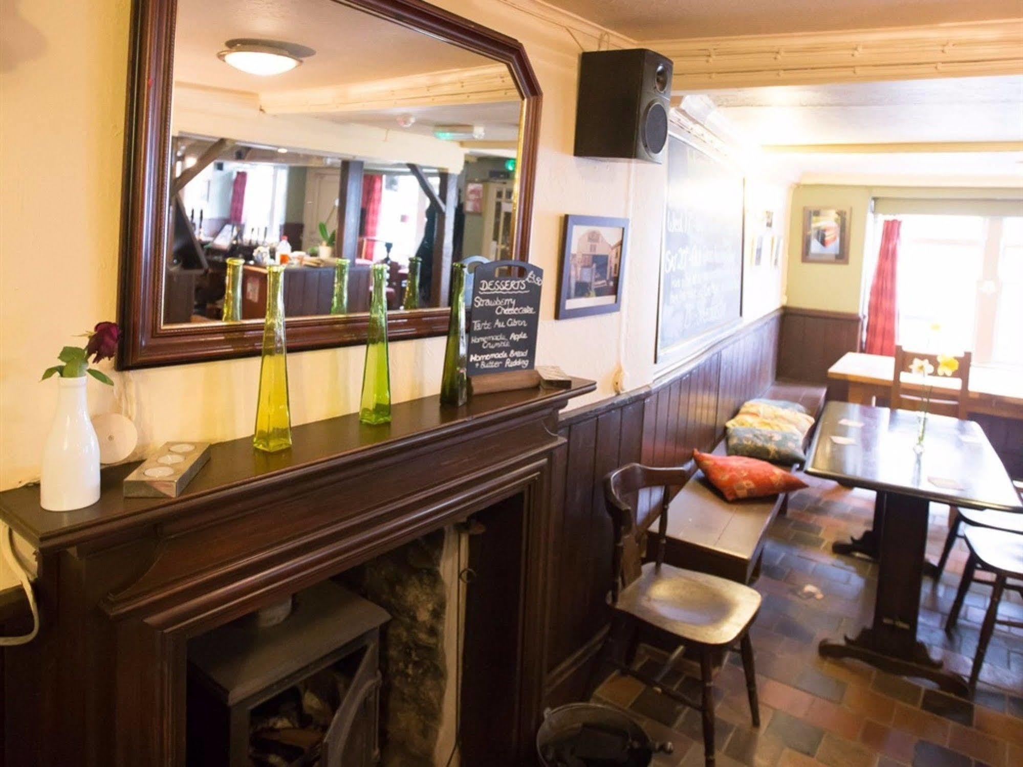 The Devon And Cornwall Inn Millbrook Εξωτερικό φωτογραφία